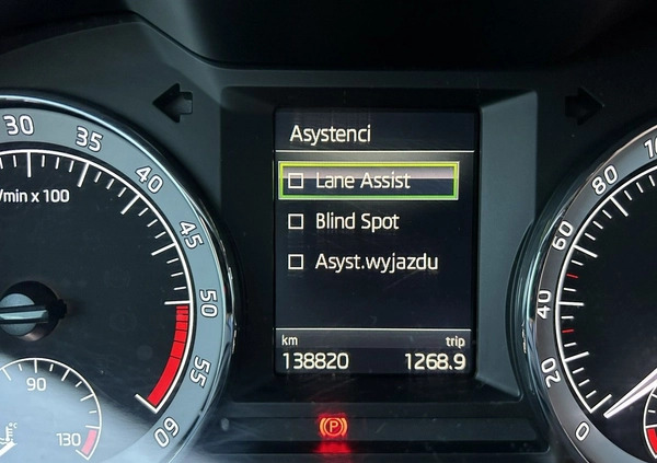 Skoda Octavia cena 54900 przebieg: 138800, rok produkcji 2019 z Wojkowice małe 121